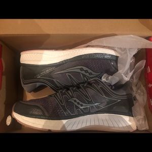 Saucony Hurricane ISO 5. Women’s size 10